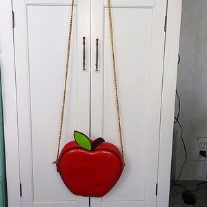 Snow White apple bag Vintage (Weekend Sale Send me an offer!)